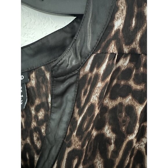 TORRID Women's Top Sz. 2 Lightweight Chiffon Leopard Contrast Trim L/S Sheer - Picture 5 of 12